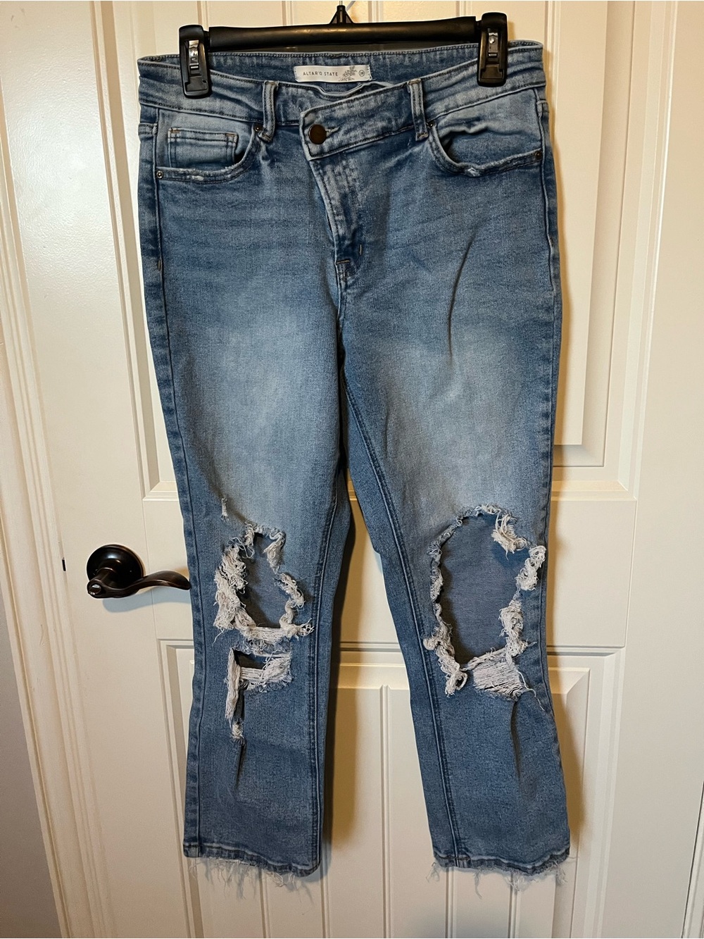 Altar'd State Light Blue Distressed Ankle Jeans